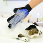 Vachtverzorgingshandschoen voor honden - links of rechts - Afbeelding 2