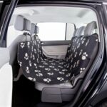 Trixie Autodeken Pootprint Nylon / Fleece Zwart / Beige - 145 x 140 cm