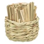 Trixie Mand Gras Met Hooi / Maisbladeren / Houten Stokjes - 9 x 9 x 9 cm